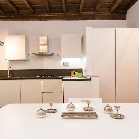 Apartment Casa Leutari Rome